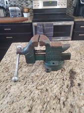 Vintage Littlestown No. 25 Bench Vise w 3-1/2
