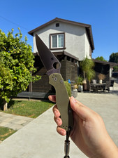 Spyderco Para Military 2 Folding Pocket Knife and Handmade Paracord, Plain Edge picture
