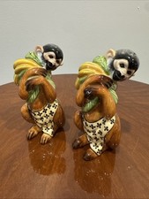 Hollohaza Lynn Chase (Monkey Business) SALT & PEPPER SHAKERS Set picture