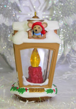 1996 Hallmark Mouse Light Cover Christmas Ornament picture