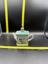 Sadler England “The Tennis Match” Teapot Vintage Sports Scene Gold Trim 1960s picture