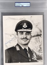 ~ KING HUSSEIN (JORDAN)  SIGNED PHOTO ~ PSA VERIFIED & ENCAPSULATED ~ CUSTOM BOX picture
