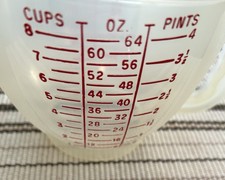 VINTAGE TUPPERWARE 8 Cup MEASURING CUP picture