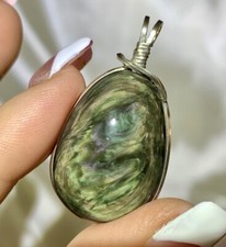 GORGEOUS RARE ROYAL VELVET OBSIDIAN HIGHEST GRADE POLISHED CRYSTAL PENDANT *A picture
