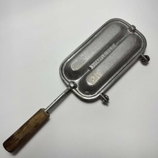 Vintage Waffle Dog Maker Pat No. 2,696,161 Dec 7 1954 by C J Hicks Cast Aluminum picture