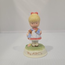 Vintage 1986 AVON Joan Walsh Anglund Porcelain Girl 
