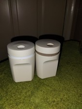 Vintage Pr Tupperware 1471-21 Salt & Pepper Shakers Twist Top Beige Made In USA  picture