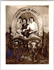 Vintage 1954 Knott's Berry Farm Ghost Town Or Bust Souvenir Photo 3.5 x 4.5 picture