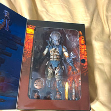 NECA Predator 2 City Hunter Predator Collectible Figure w/ Accessories Box 2014 picture