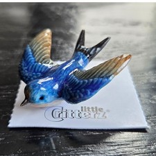 LITTLE CRITTERZ Bird Barn Swallow 