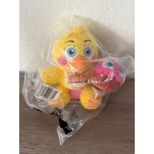 Jazwares Five Nights at Freddy’s Toy Chica Plush 8