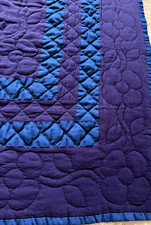 Amish Made Hand Quilted & Pieced Center Square Quilt Holmes Co. Oh. 64