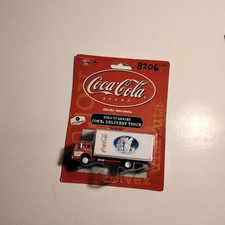 Athearn Coca Cola Ford C-Series Delivery Truck Train Accessory 8205 1:87 Scale picture
