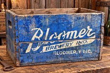 VINTAGE RARE BLOOMER BREWERY BLOOMER WISCONSIN WOODEN BEER CRATE PBR Blue Paint picture