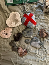 Mixed Lot Polished Heart-Shaped Crystal Stones & Tumbled Stones, Assorted picture