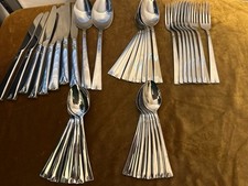 ONEIDA WEST BEND SERVING 50 PIECE OHS84 STAINLESS FLATWARE MCM RETIRED - MINT picture