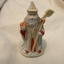 Vintage St Nicholas represent 1880. From a collection of “A Century of Santa’s” picture