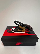 AJ 1 Retro High Gold Top 3 Left Shoe 3D Mini Sneaker Key Chain w/Shoe Box 2