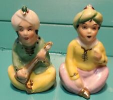 Vintage Japanese hand painted ceramic Salt And Pepper Shakers decor art picture