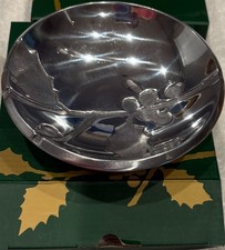 Arthur Court holly dish picture
