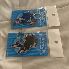 Sonic & Shadow the Hedgehog SEGA Joypolis EXCLUSIVE Acrylic Keychains - Set of 2 picture