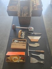 vintage carpet layer kit, very heavy, nice old tool chest, see pix for tools picture
