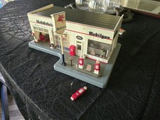The Danbury Mint - The Mobil Service Station Clock for Parts/ Restoration picture