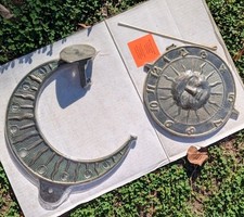 Brass Metal Sundial Moon Celestial Vintage Green Yard Outdoor Garden Decor picture