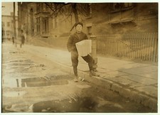 Photo:Bridgeport Connecticut 1909 Newspaper Boy Street Vendor picture