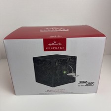 Hallmark Star Trek Next Generation BEWARE THE BORG Cube Enterprise light & sound picture