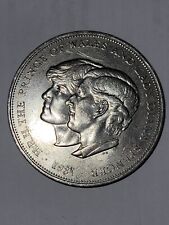 1981 Great Britain Prince Charles and Lady Diana Spencer Wedding Coin picture