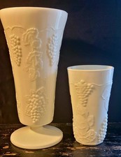 Vintage 60s Colony Harvest Pure White Milk Glass Footed Vase 10