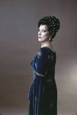 Italian-American opera singer Anna Moffo in New York City in 1977 Old Photo 2 picture
