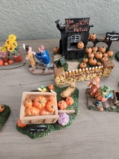 Lot 19 vtg Miniature Figurines Scene Halloween Village Thanksgiving lemax etc picture