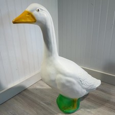 Union Products 1987 Large White Goose, Plastic Garden Décor USA MADE picture