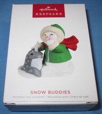 a 2022 Hallmark Christmas Ornament ~ Snow Buddies picture