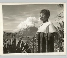 STRIKING Portrait of Villager in Rural GUATEMALA. 1950s Unusual VTG Press Photo picture
