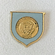 1980s Official George Bush Vice Presidential Guest US Secret Service Lapel Pin picture