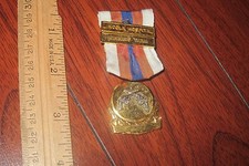 VINTAGE LINCOLN HOSPITAL WINNING TEAM MEDAL MILITARY OR HUNTING MEDAL picture