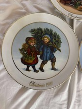Avon Christmas 1982  Collector Plate 22k Gold Trim 3pcs 1977,1982,1981 picture