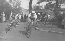 J86/ Interesting RPPC Postcard c1910 Early Bicycle Race Racers Riders 386 picture