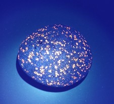 Fluorescent Sodalite ( Yooperlite )  About  1 lb 6 Oz.  Large and Bright picture