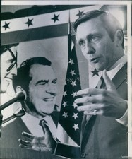 1970 William Rentschler Press Conference With Us Flag Historic Photo 8x10 picture