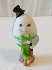 Vintage Humpty Dumpty Figurine Top Hat Green Bow Tie Nursery Rhyme Ceramic 4