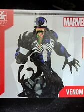 Gentle Giant Blue & Black Limited Venom Resin Bust New picture