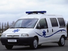 Cars 1995 citroen jumpy ambulance emergency Art Print Poster 11x17 picture