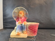 MINT 1950's Shawnee Herb Planter Vase  Elderly Asian Man Parasol USA 617 Vintage picture