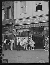 Photo:Florence Alabama 1930s F.W. Woolworth Store Street Scene picture