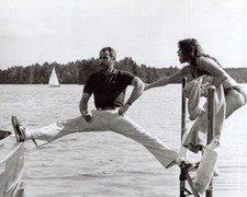 On Golden Pond 1981 Dabney Coleman gets stuck on dock Jane Fonda 24x30 poster picture