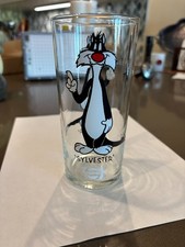 PEPSI 1973 CHARACTER GLASS - SYLVESTER - LOGO UNDER NAME. picture